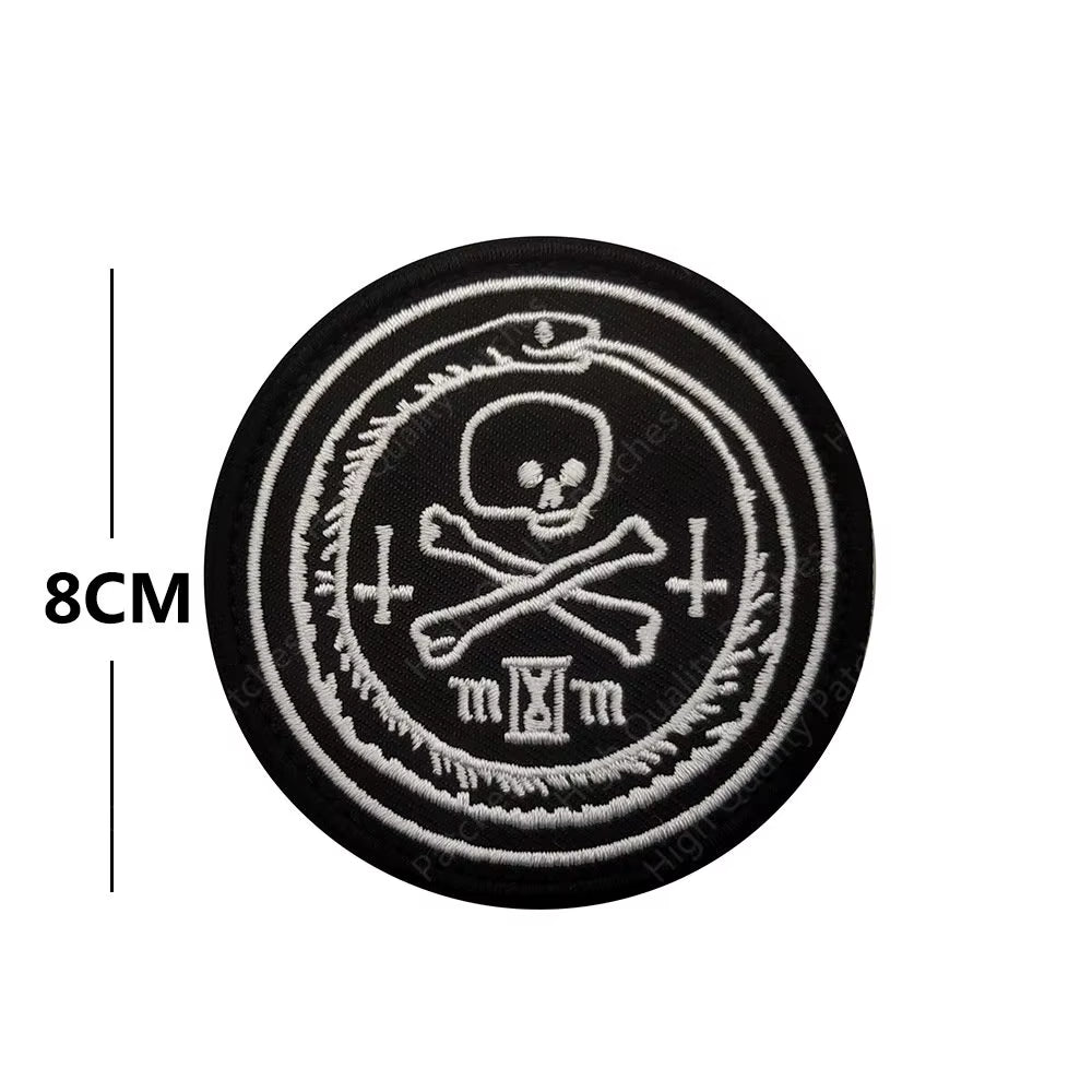Memento Mori Warning Embroidered Patch Tactical Emblem Armband Skull Applique Skull and Bones Memorial Tactical Badge Armband